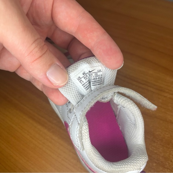 Nike Court Borough Low 2 Sneakers Girls 4c Grey/Pink/Fuchsia  Shoes BQ5453-111 - Picture 6 of 6